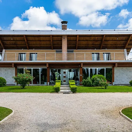 Casale Delle Ronde 拉蒂纳