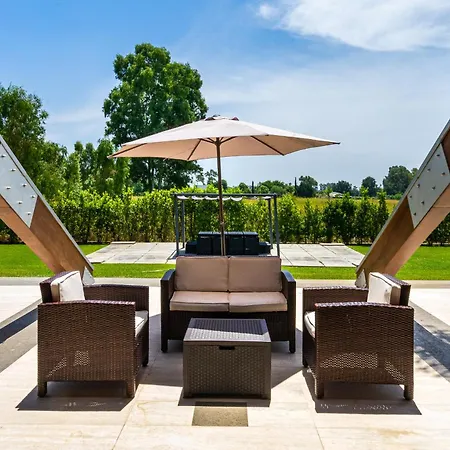 B&B Casale Delle Ronde 3*