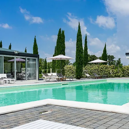 Casale Delle Ronde 3*